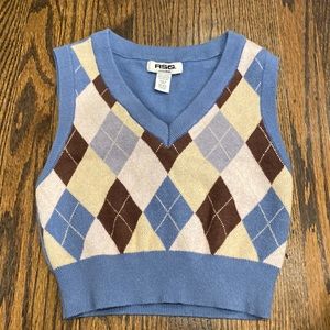 Tillys RSQ sweater vest top
